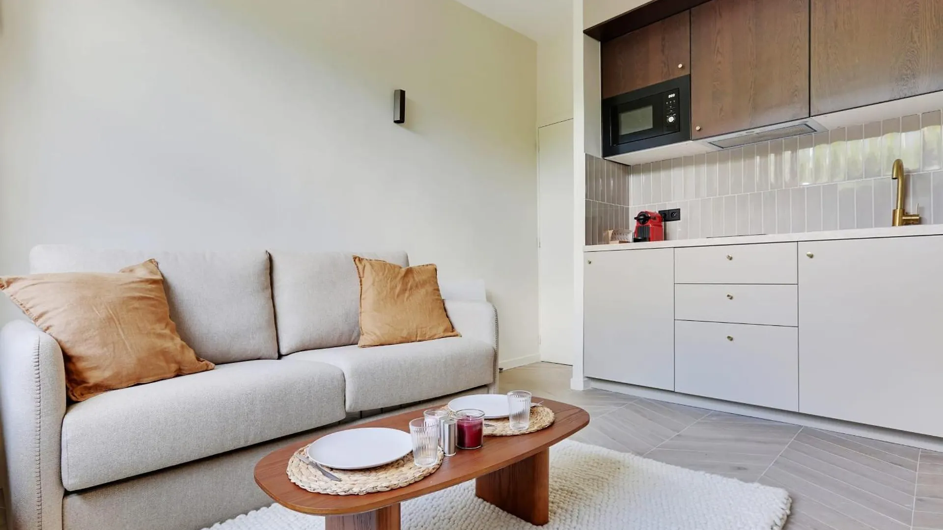Voltaire Roquette - Magnifique Apartment Paris 0*,